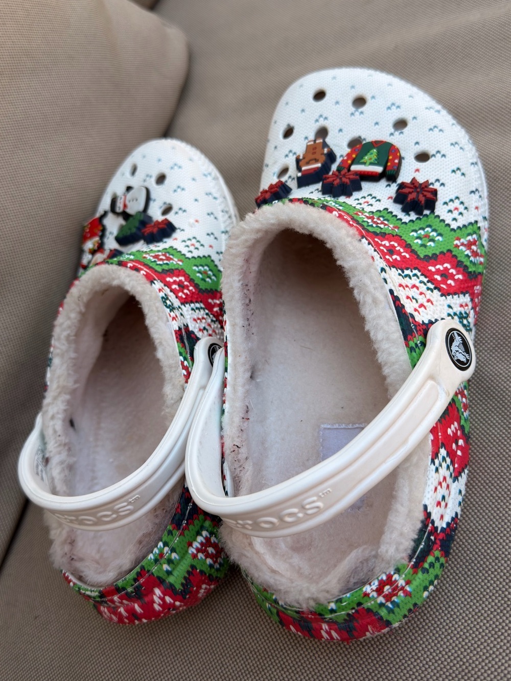 crocs classic womens size 10 shoes ugly christmas sweater lined comfort clogs - Picture 8 of 10